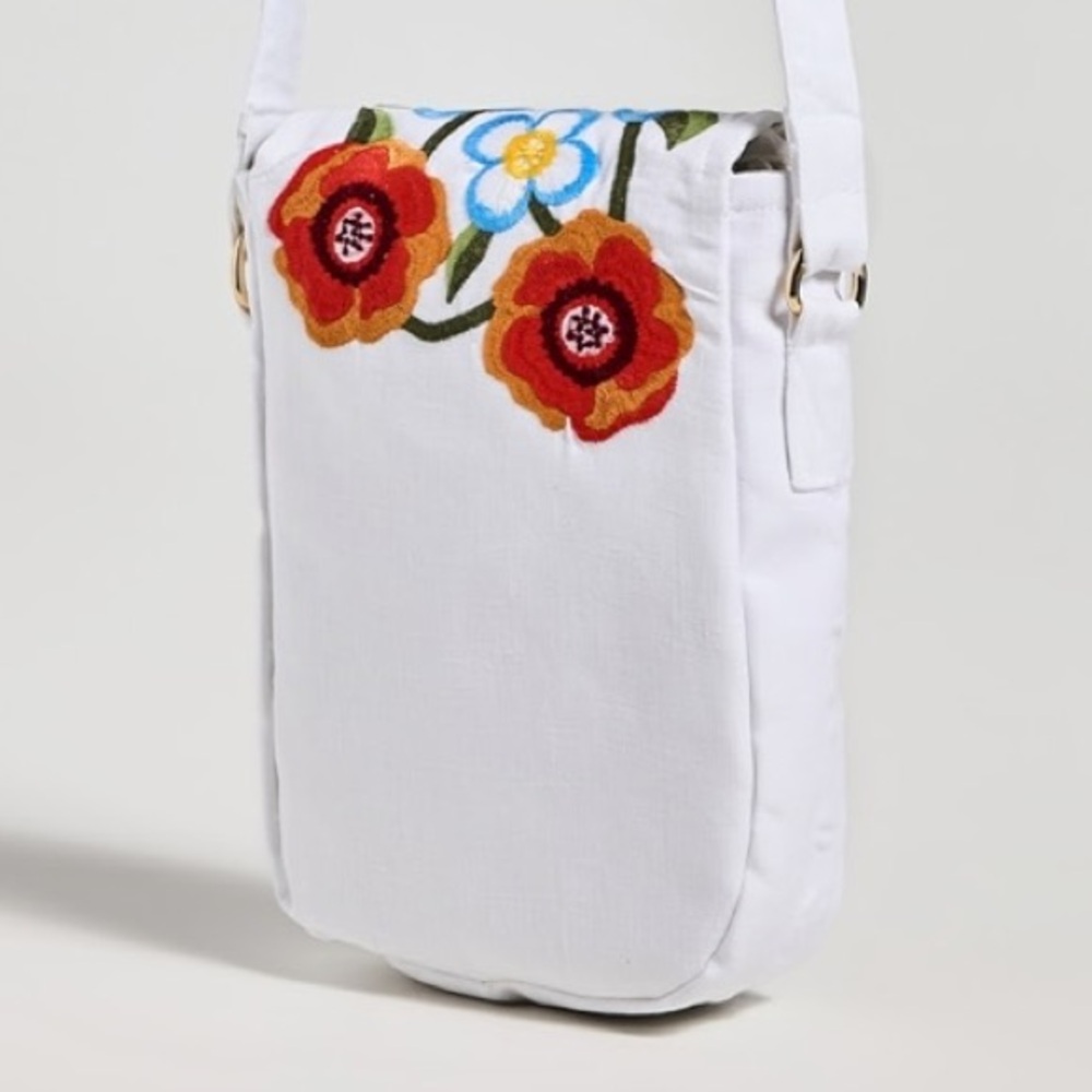 Fanm Mon Crossbody Linen Purse in White with Bright Floral Embroidery. New! - Picture 3 of 8